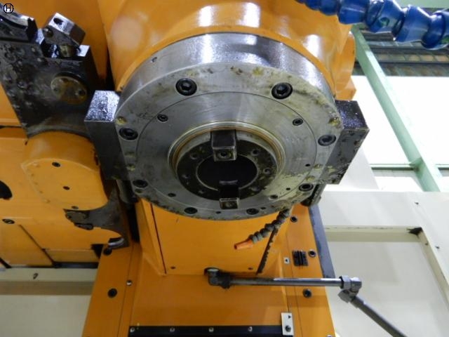 MAKINO GF6 Vertical Machining Center Image 3