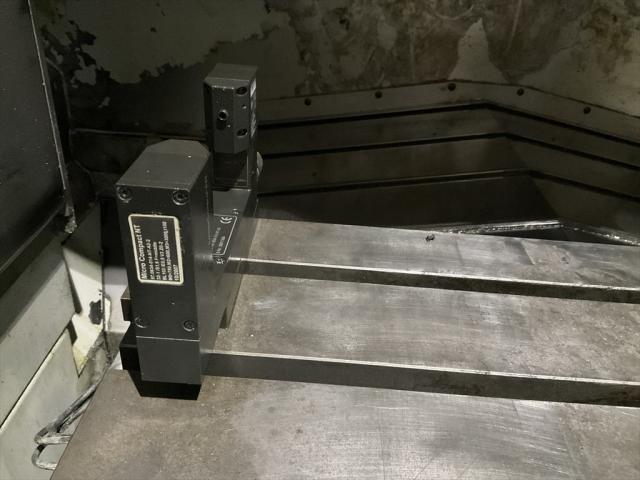 牧野フライス製作所 V33i-A15 立型マシニングセンタ の画像 8枚目