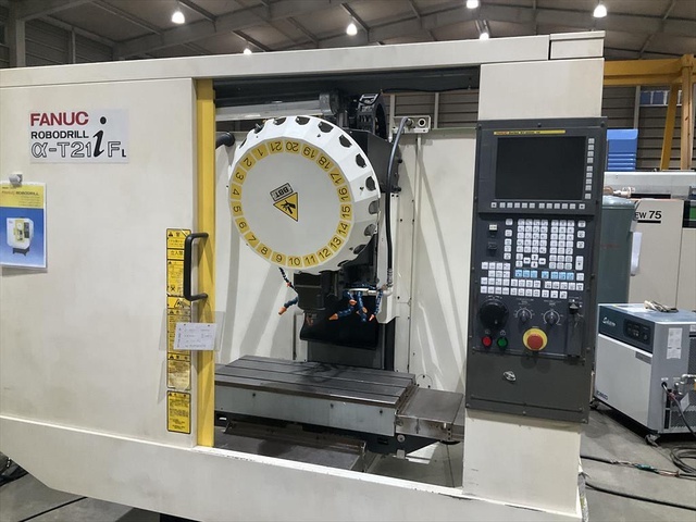 FANUC α-T21iFL Vertical Machining Center Image 2