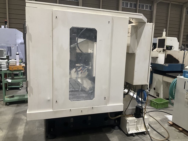FANUC α-T21iFL Vertical Machining Center Image 6