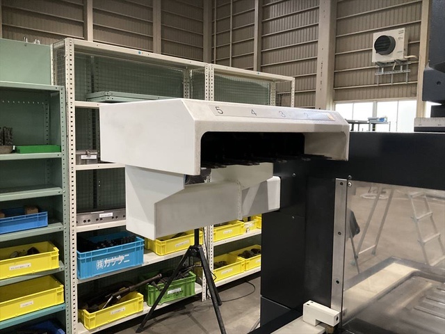 牧野フライス製作所 EDNC65-A5MR 放電加工機（型彫り） の画像 5枚目