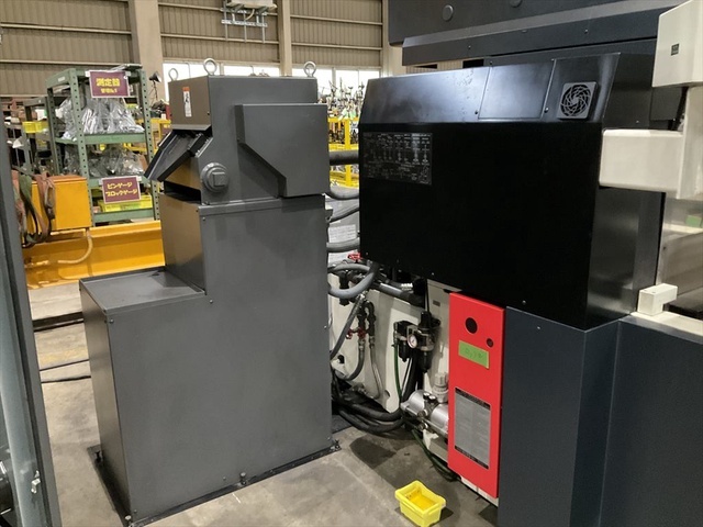 牧野フライス製作所 EDNC65S-A5MR 放電加工機（型彫り） の画像 7枚目