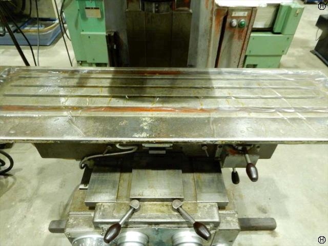 大隈豊和機械 STM-2V 立型フライス盤 の画像 2枚目