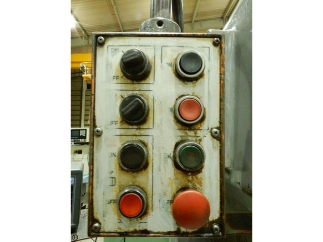 大隈豊和機械 STM-2V 立型フライス盤 の画像 4枚目