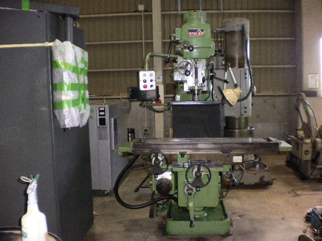 OKUMA & HOWA STM-2R Vertical Milling Machine Image 1