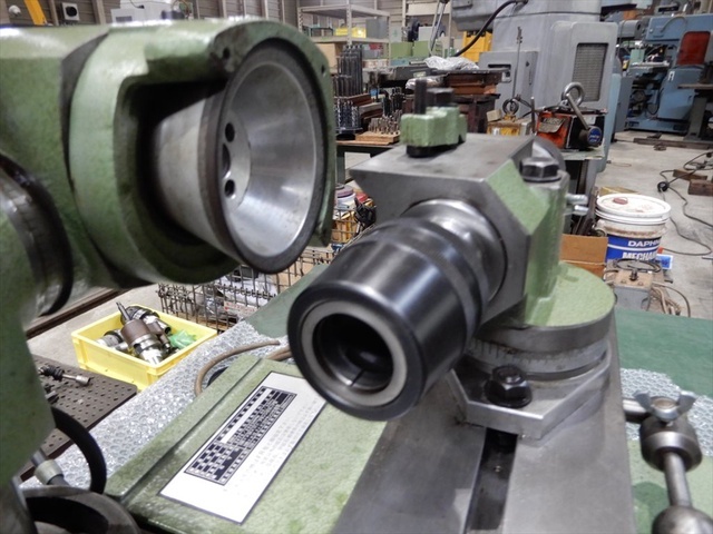 IIDA TEKKOU GT-200FC Tool Grinder Image 6