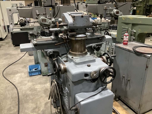 MAKINO C-40 Tool Grinder Image 4