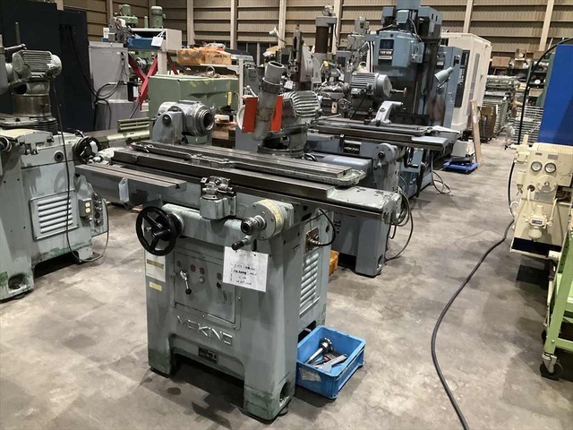 MAKINO C-40 Tool Grinder Image 1