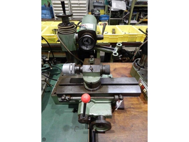 飯田鐵工所 GT-200FR 工具研削盤 の画像 1枚目