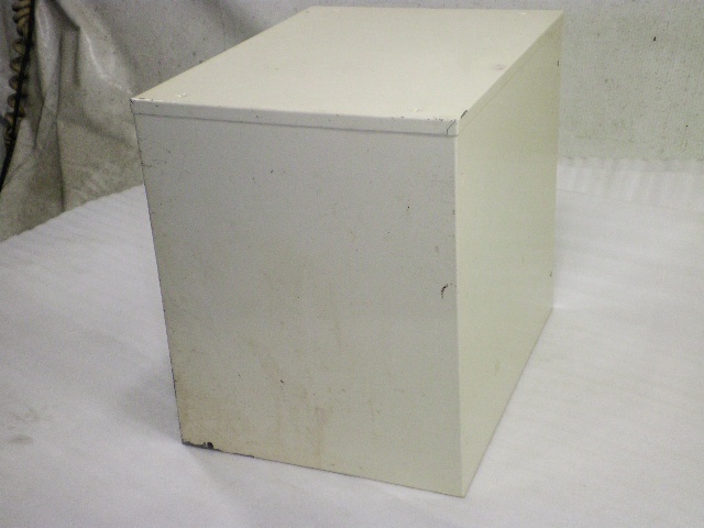 SAKAE 3列4段 Tool Cabinet Image 3
