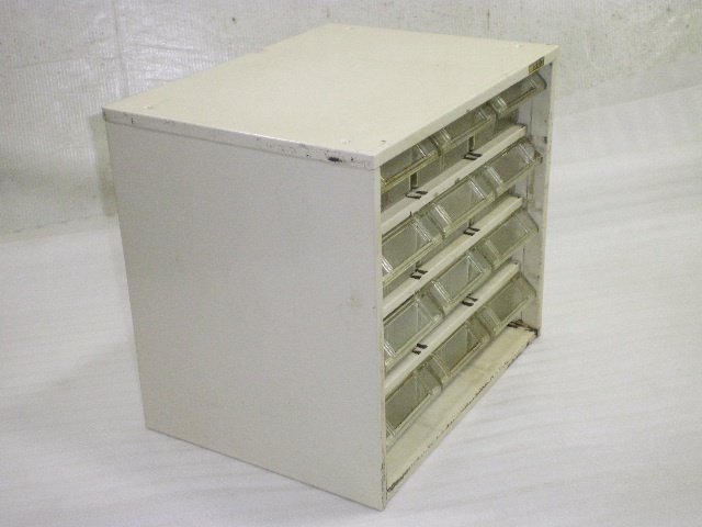 SAKAE 3列4段 Tool Cabinet Image 4