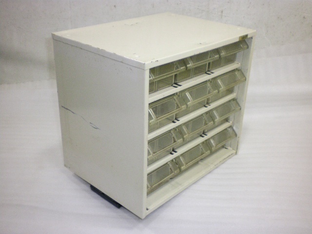SAKAE 3列4段 Tool Cabinet Image 4
