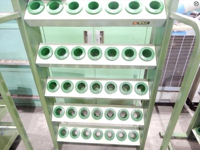 サカエ NT40 35本 ツールラック・ツールワゴン の画像 2枚目