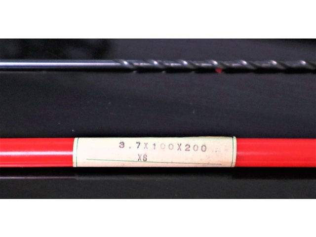 KOBE STEEL 3.7×100×200 未使用 Drill Image 2