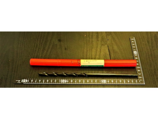 KOBELCO 7.9×130×250 未使用 ドリル の画像 1枚目