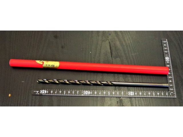 KOBELCO 8.9×180×300 未使用 ドリル の画像 1枚目