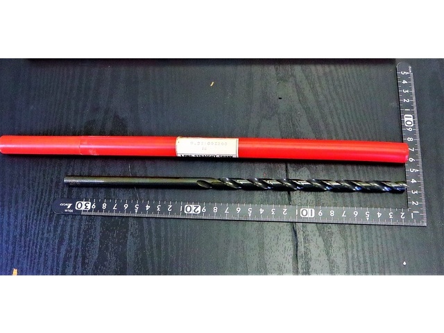 KOBELCO 9.2×180×300 未使用 ドリル の画像 1枚目
