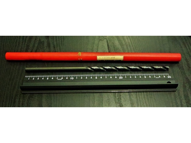 KOBELCO 9.4×180×300 未使用 ドリル の画像 1枚目
