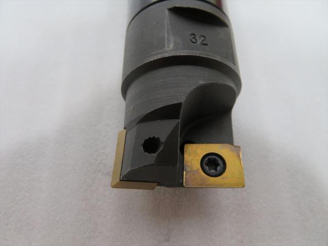 MITSUBISHI MATERIALS ZR402C + Z32F440 End Mill Image 5