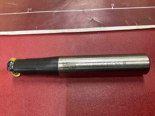WALTER F2231-100019 End Mill Image 2