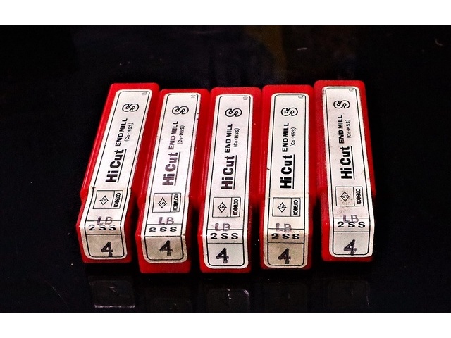 KOBELCO LB 2SS 4 未使用 エンドミル の画像 2枚目
