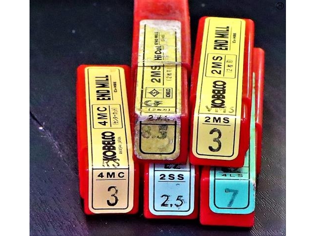 KOBELCO 一山 5個 未使用 エンドミル の画像 2枚目