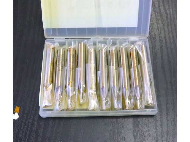 NEUMANN Φ4 10個 未使用 End Mill Image 2