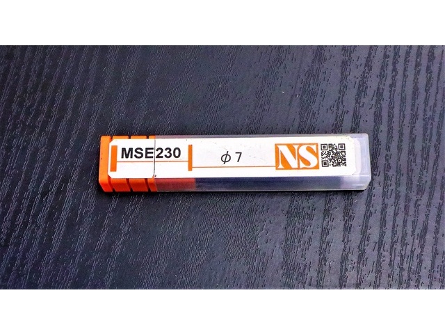 OSG MSE230 Φ7 未使用 End Mill Image 1