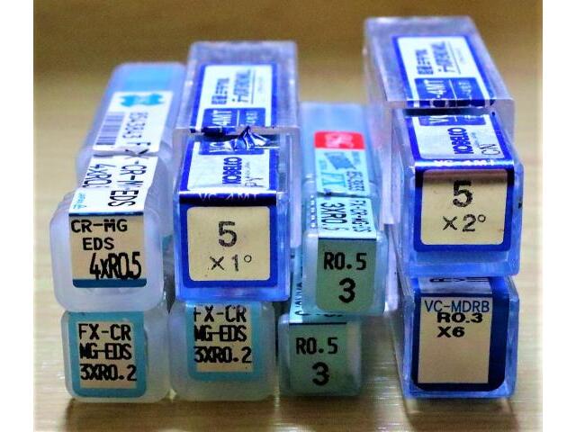 OSG 一山 8個 未使用 エンドミル の画像 3枚目