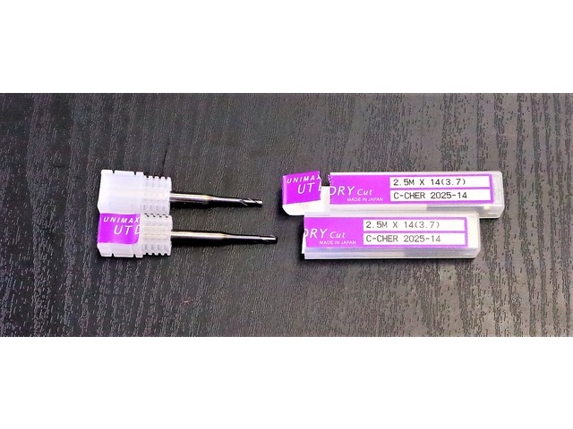 UNION TOOL 2.5M×14(3.7) 二個 未使用 End Mill Image 1