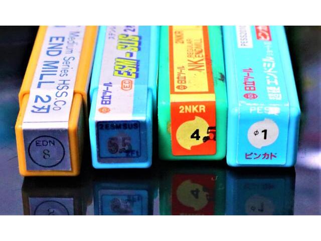 日立ツール 4個 未使用 エンドミル の画像 3枚目
