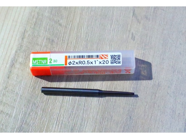 日進工具 NS φ2×R0.5×1°×20 未使用 エンドミル の画像 1枚目