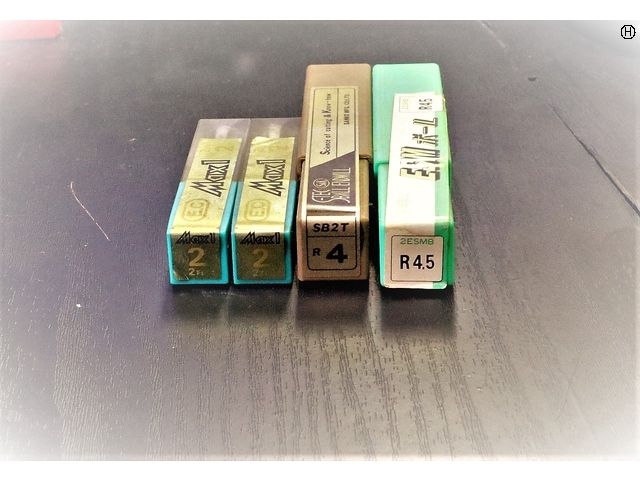  一山 4個 未使用 エンドミル の画像 2枚目