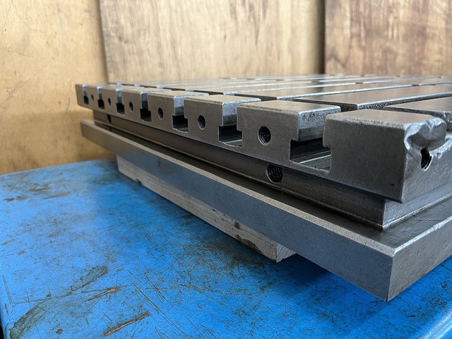 --  Sub-pallets for machine tools Image 2