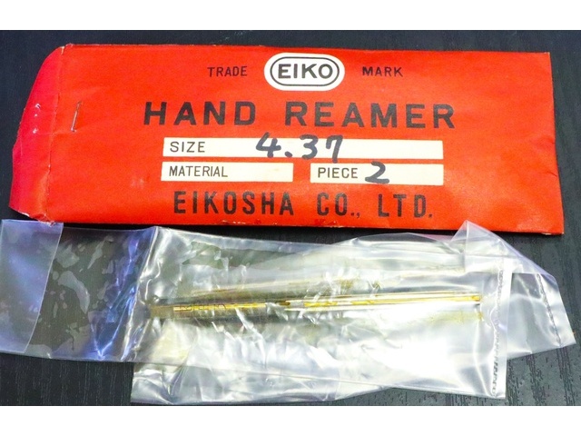 栄工舎 4.37 2個 未使用 リーマ・ブローチ の画像 1枚目
