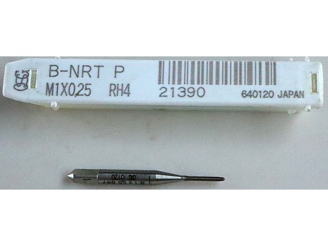 OSG B-NRT-STD-P-M1X0.25 タップ・ダイス・ねじ切り工具 の画像 1枚目