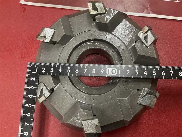 TUNGALOY 806-R 6枚刃 Milling Cutter Image 2