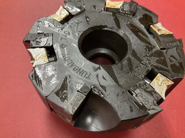 東芝タンガロイ TFP4004RT 6枚刃 Milling Cutter Image 4