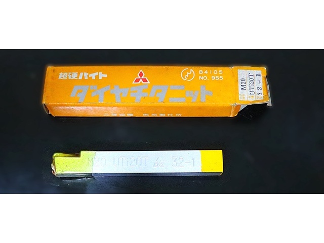 三菱マテリアル M20 UTi20T 32-1 未使用 バイト の画像 1枚目