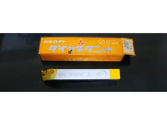 三菱マテリアル  M20 UTi20T 42-2 未使用 Bite Image 1