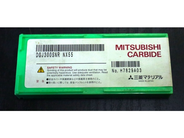 三菱マテリアル DGJ300SNR NX55 10個 未使用 インサート・チップ の画像 2枚目