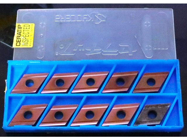 京セラ DNGG150404R 未使用 インサート・チップ の画像 1枚目