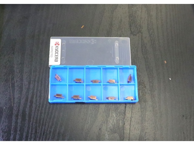 KYOCERA GVFL100-005AA 10個 未使用 Insert Chip Image 1