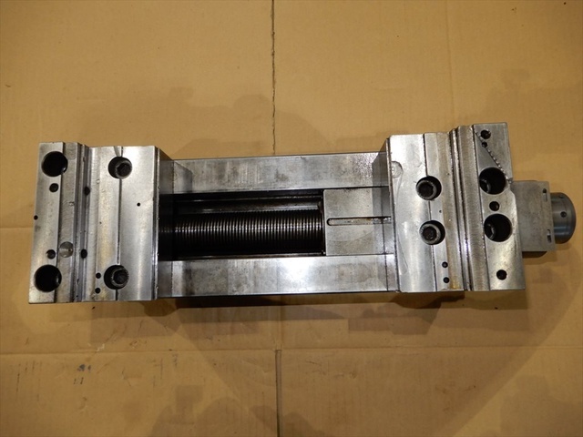 Kitagawa VQ125 Vice Image 3
