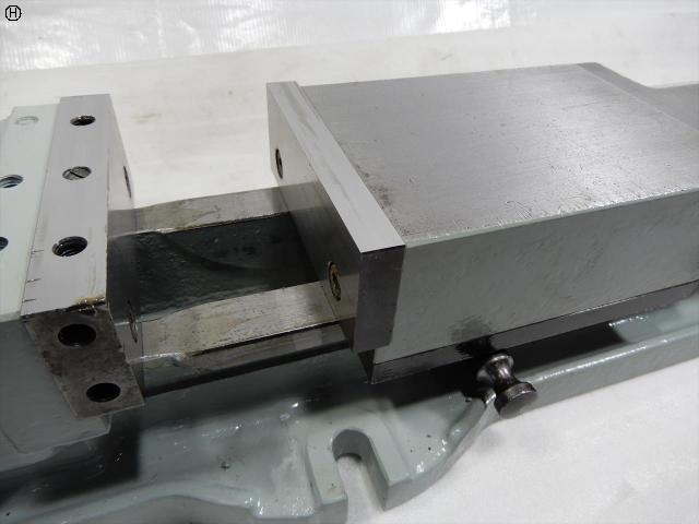 TAKEDA MACHINE TOOLS  Vice Image 3