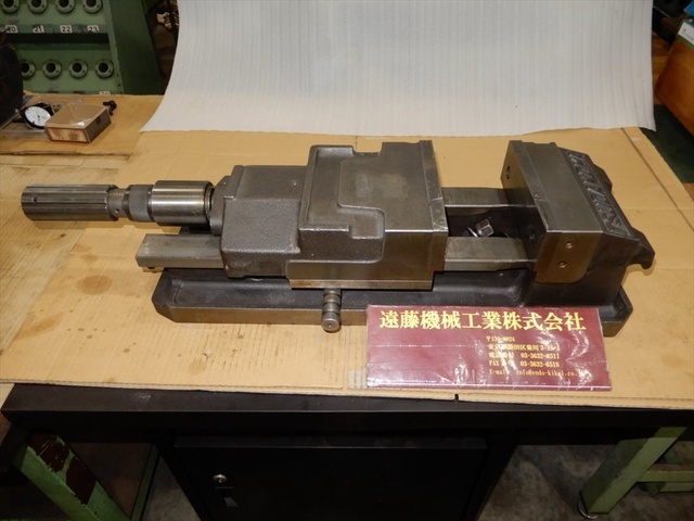 津田駒工業 VH-200 バイス の画像 1枚目