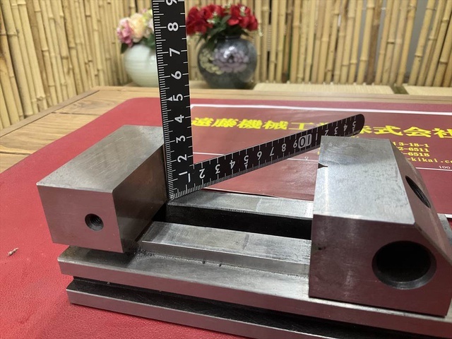 HIKARI SEIKI 口巾70mm 高さ30mm Vice Image 4