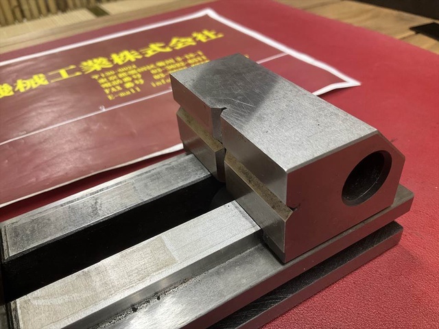 HIKARI SEIKI 口巾70mm 高さ30mm Vice Image 5