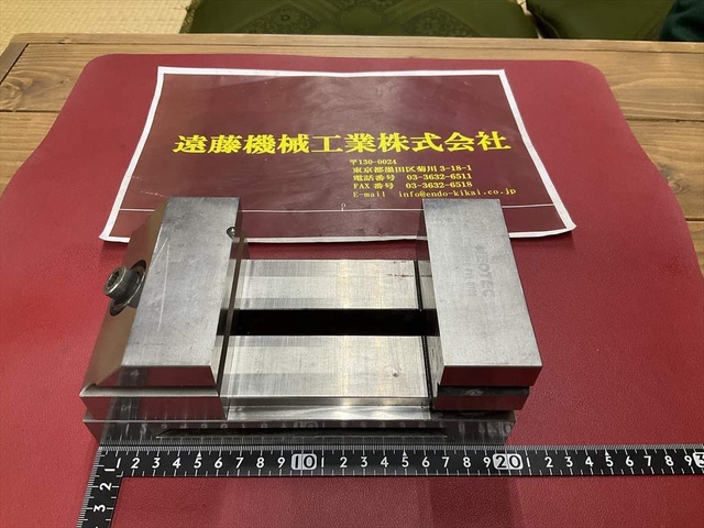 SAKAE SEIKI PVE-D100 Vice Image 1