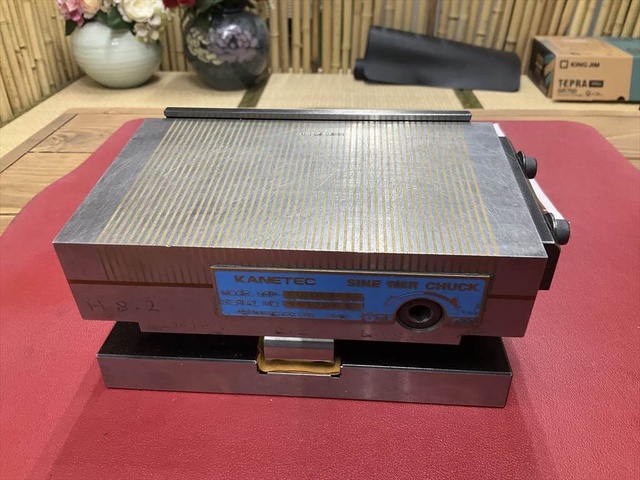 カネテック SBP-R1018S-B サインバーチャック の画像 1枚目